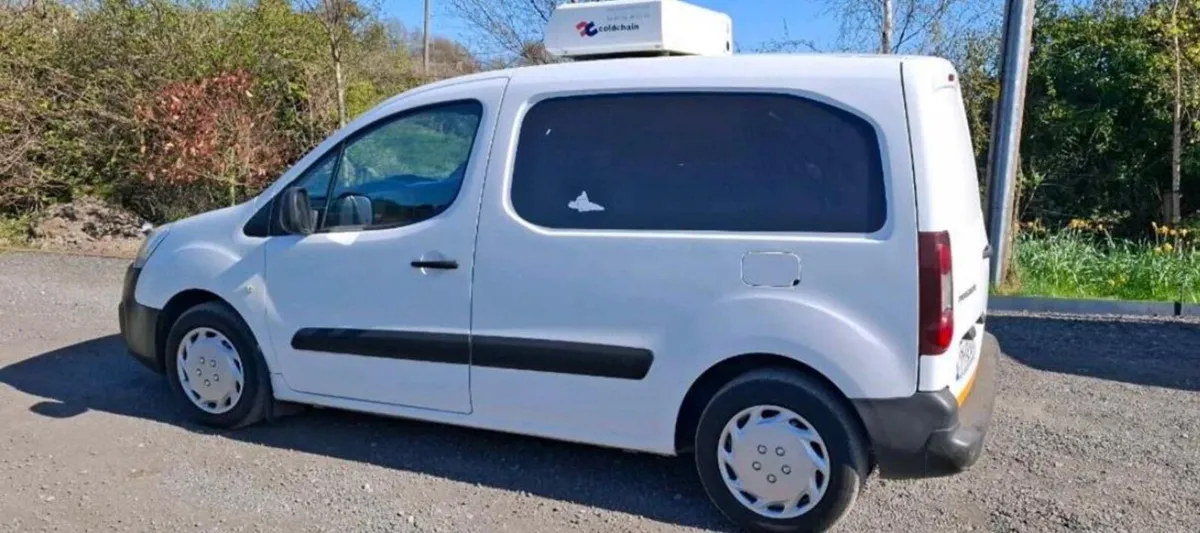 Peugeot Partner 2017 Cvrt 11/2025 - Image 4