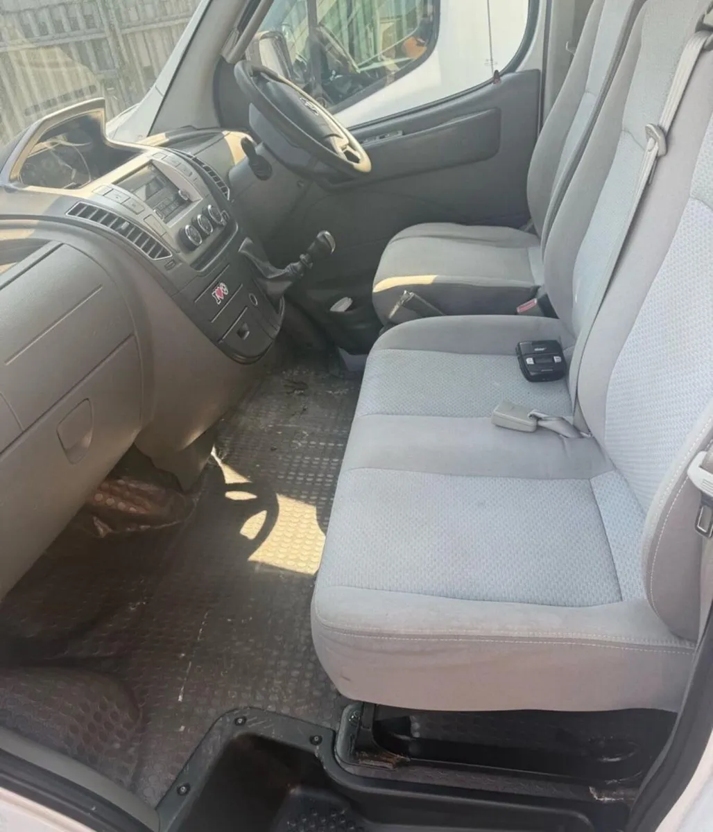 Ldv 2017 Fridge Van Plugin Over Night - Image 2