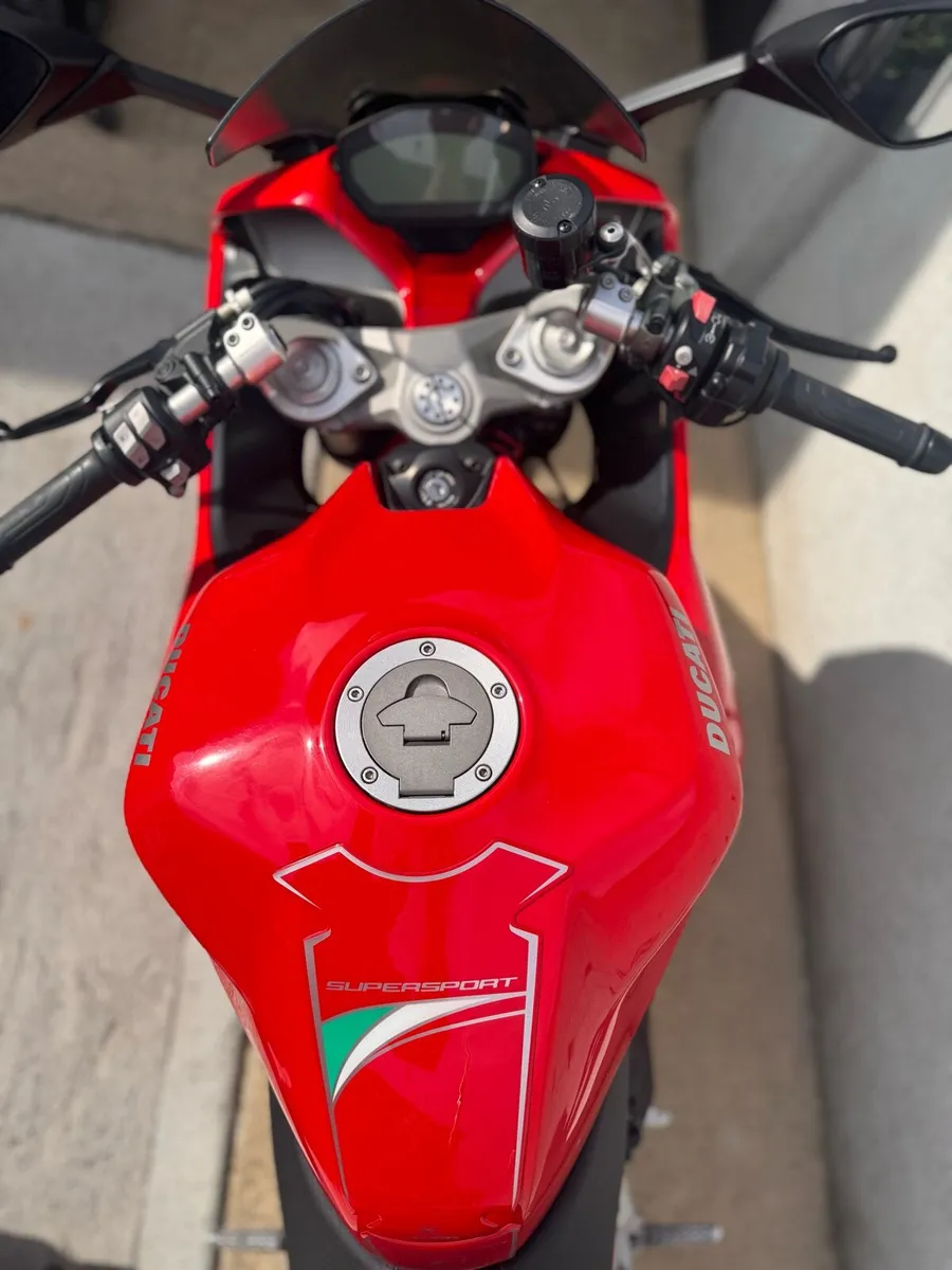Ducati Supersport 937 - Image 4