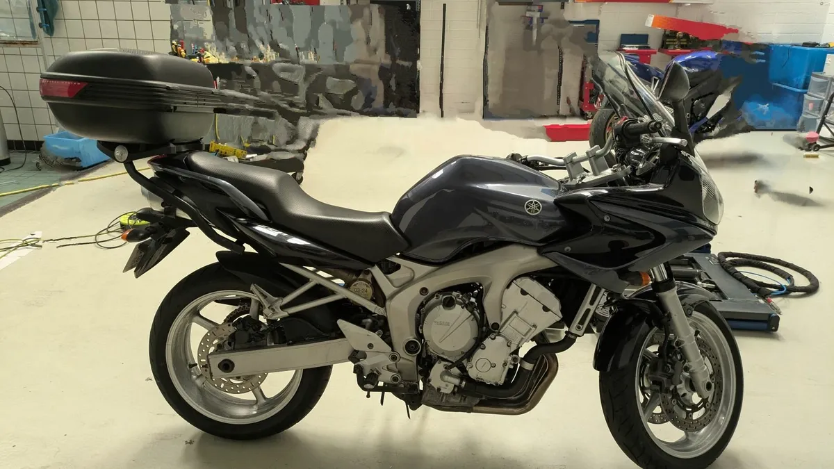 YAMAHA Fazer 2004 - Image 4