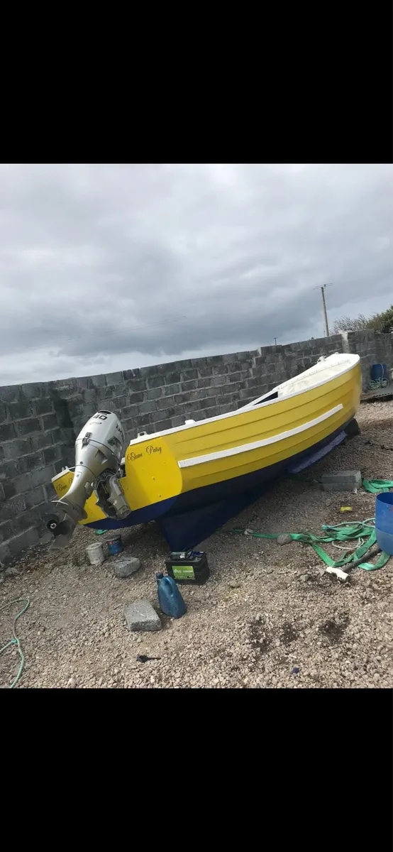 22foot x7.5ft fibreglass boat - Image 3