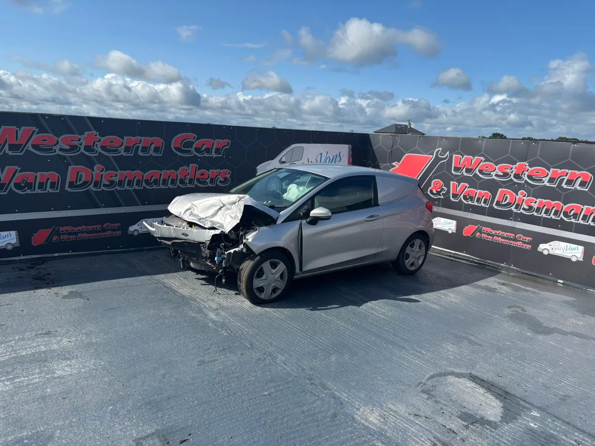 21 ford fiesta 1.5 diesel for dismantling