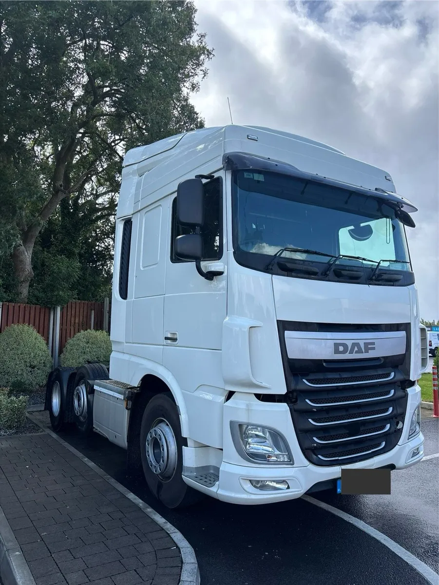 DAF trucks for breaking - Image 1