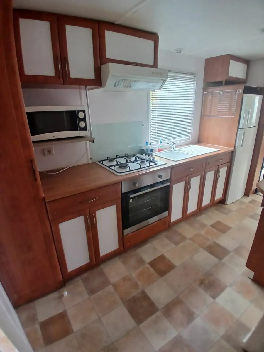 Mobile Home in Sth West France   12k - Image 4