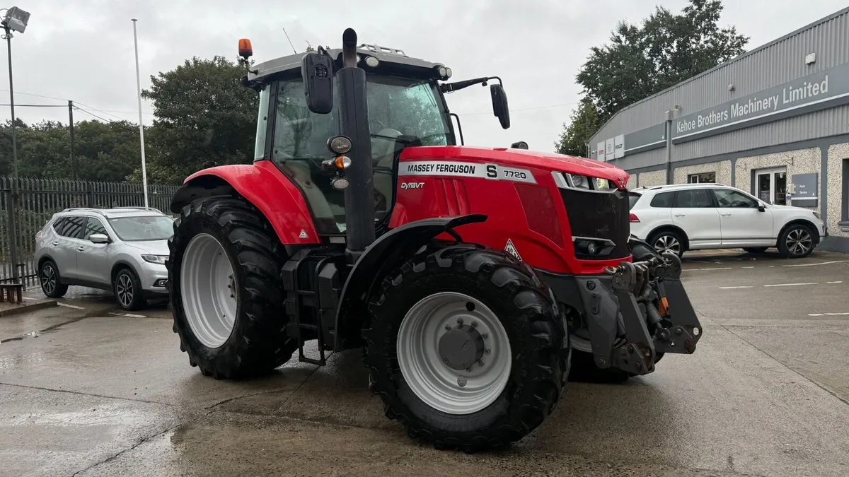 2020 Massey Ferguson 7720 Dyna VT - €62,000 + VAT - Image 2