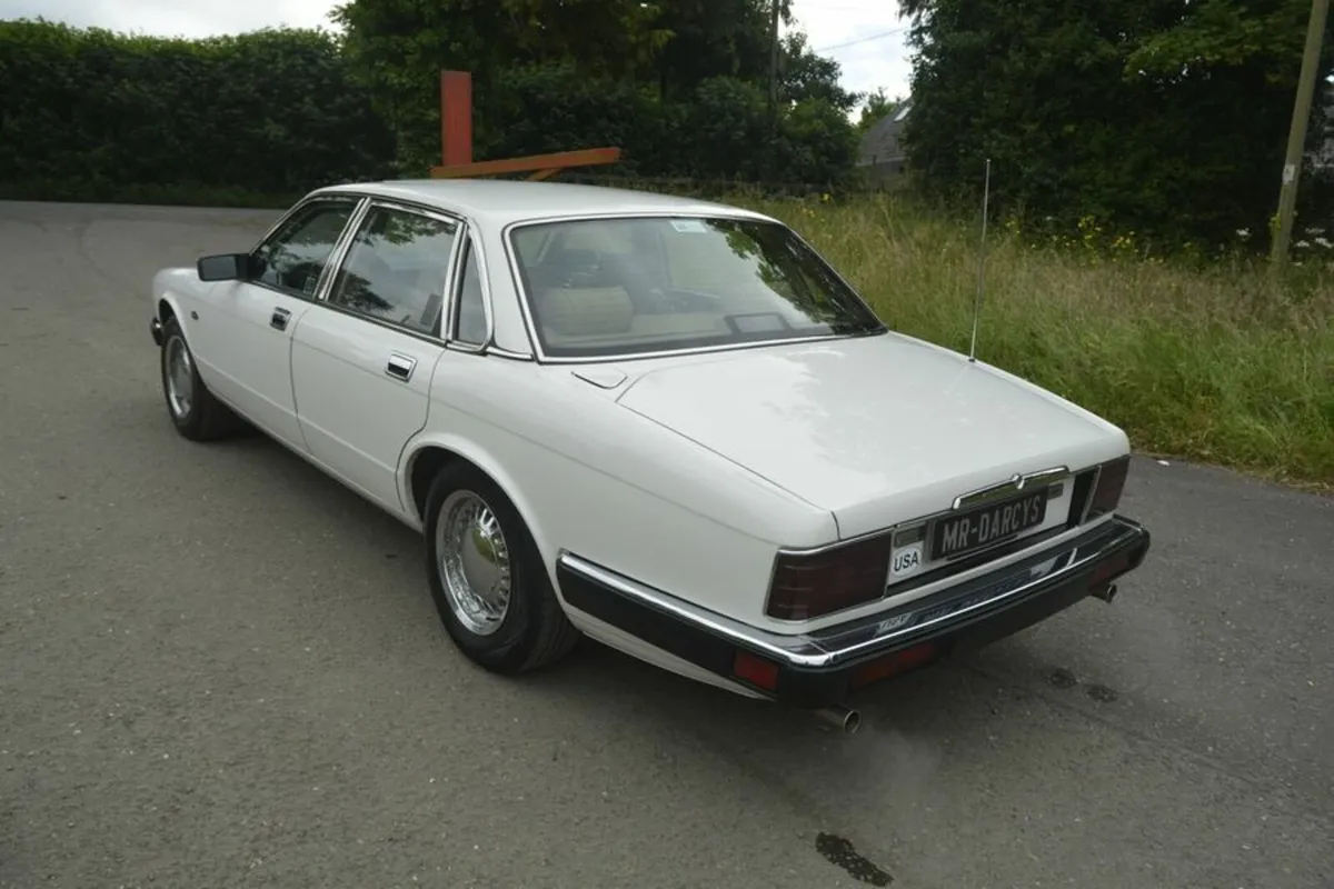 Jaguar XJ Sovereign1990 LHD - Image 4