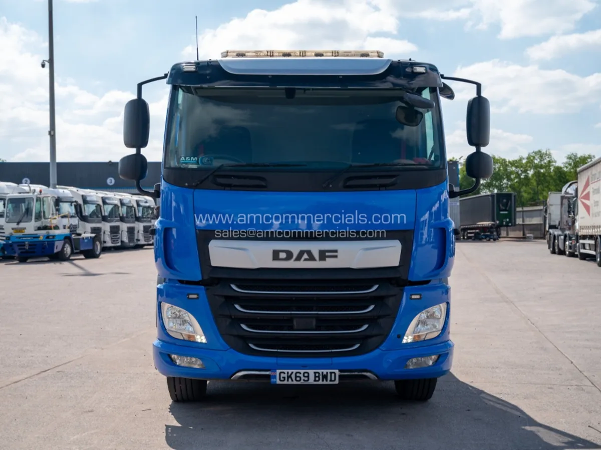 2019 (69) DAF CF 450 CHEESEWEDGE 8X2 32T REARLIFT - Image 2