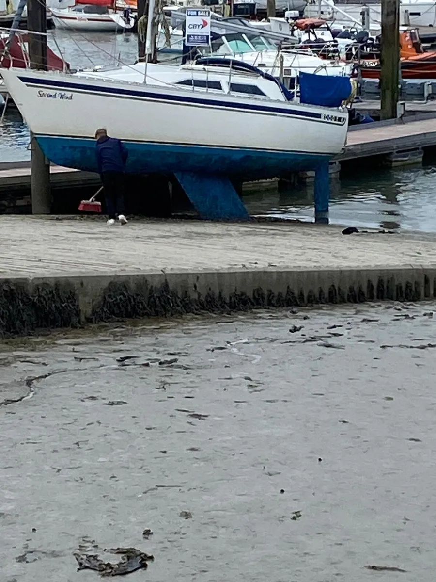 MOODY 27 BOAT FOR SALE - Image 3