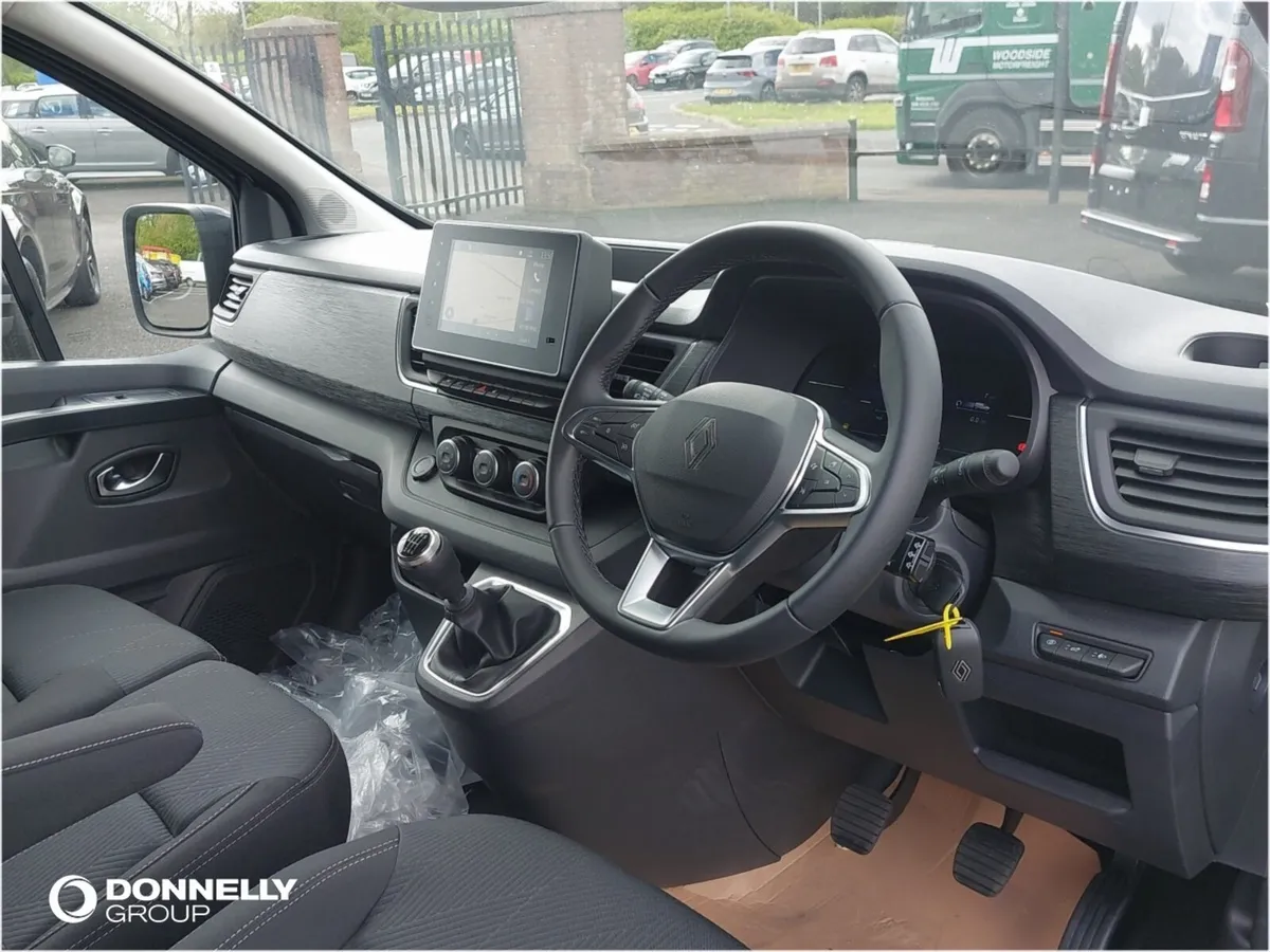 Renault Trafic Lwb Diesel Extra - Image 3