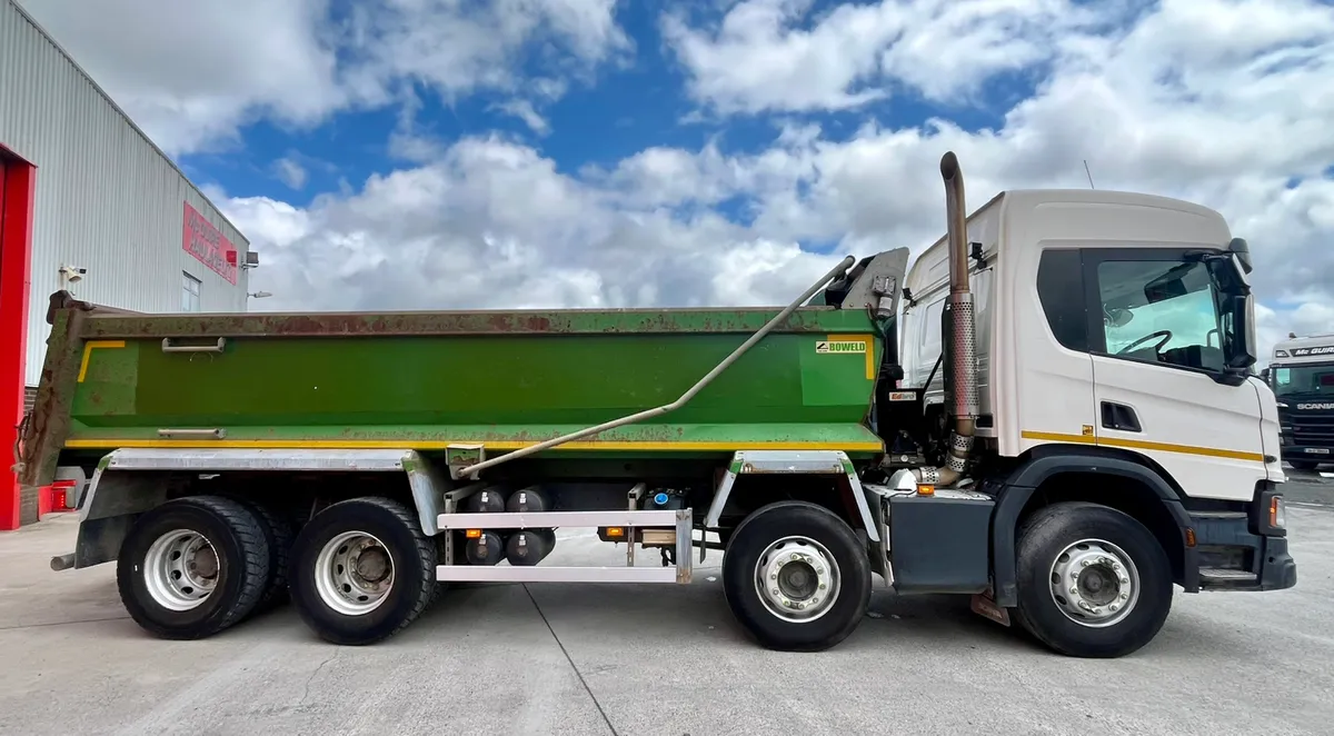 2018 Scania P410 XT 8x4 Tipper - Image 4