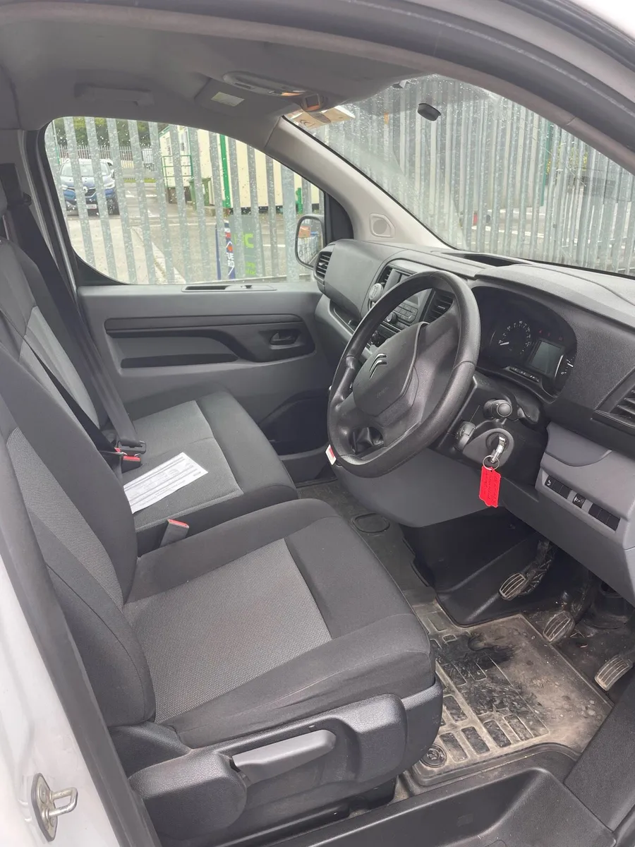 Citroen Dispatch Van - Image 2