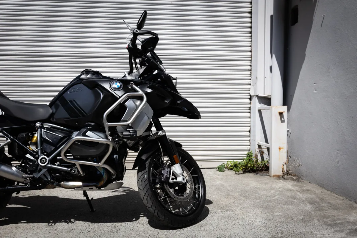 BMW R1250GS Triple Black 2021 - Image 2