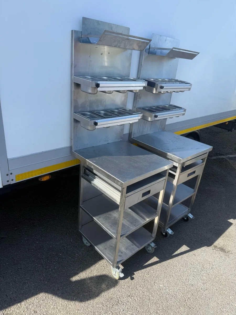 Stainless steel prep counter - Image 3