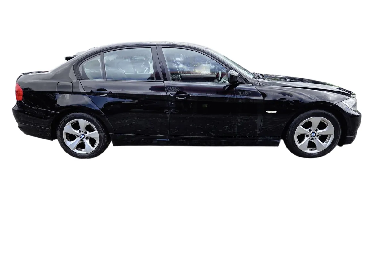 2011 BMW 3 SERIES For Breaking/Dismantling - Image 2