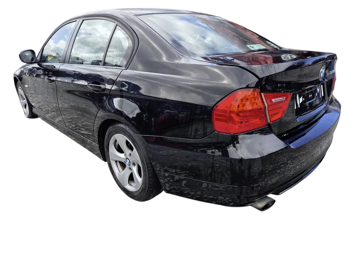2011 BMW 3 SERIES For Breaking/Dismantling - Image 4