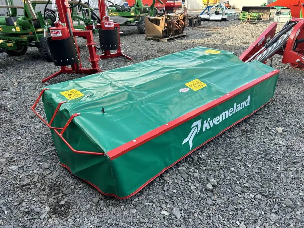 New Kverneland TA 2628 9ft Disc Mower - Image 1