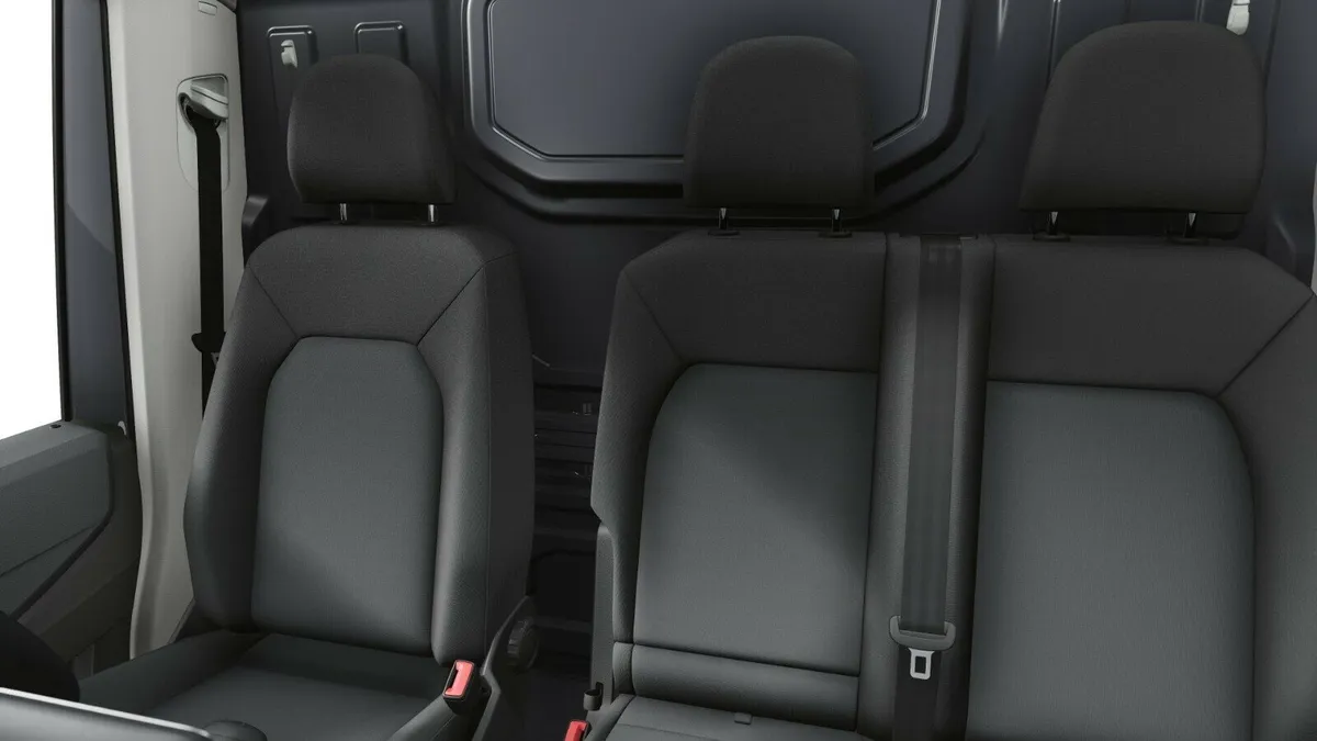 Volkswagen Crafter Cr30 Mwb Diesel Fwd Commerce - Image 3