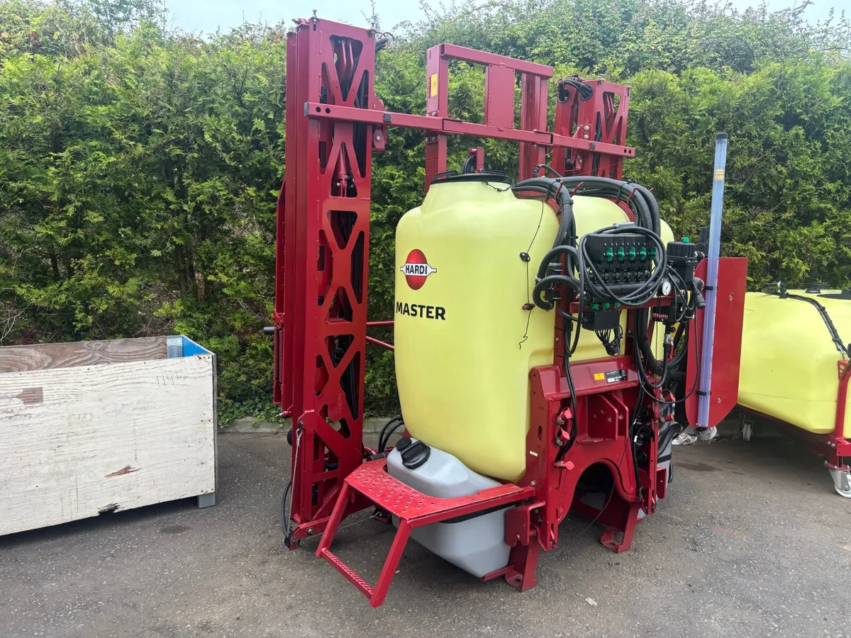 Hardi Master 15M 1200L *Ex Demo* - Image 2