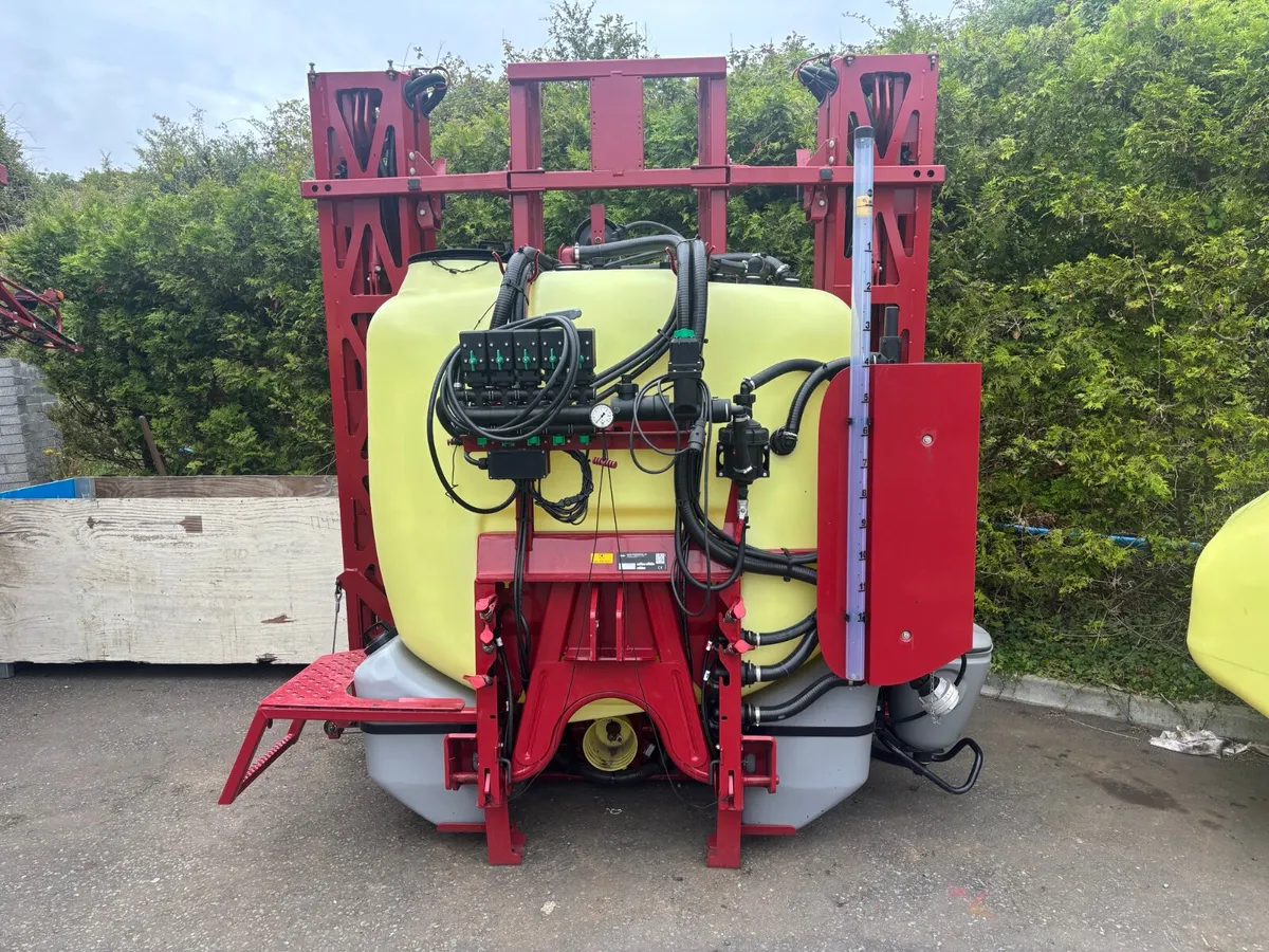 Hardi Master 15M 1200L *Ex Demo* - Image 1