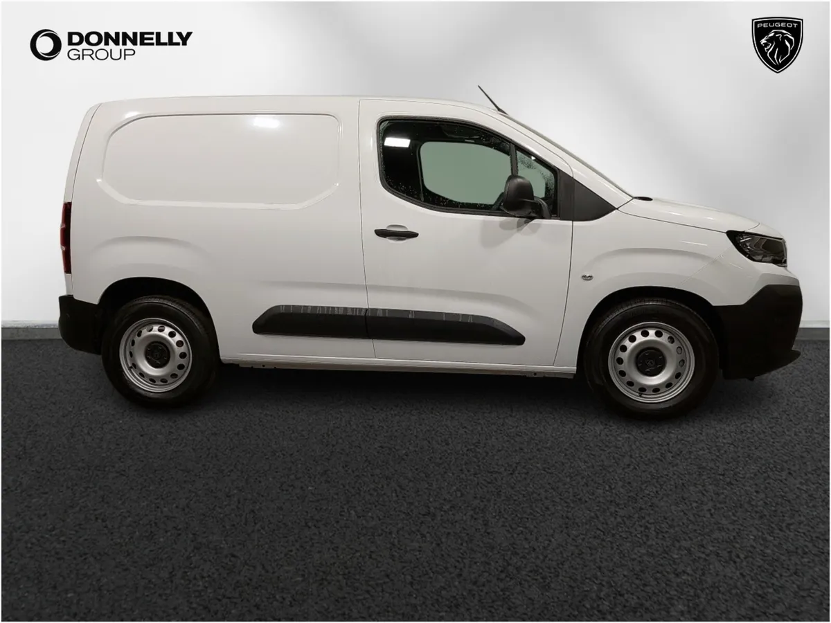 Peugeot Partner E- Standard Professional - Image 3