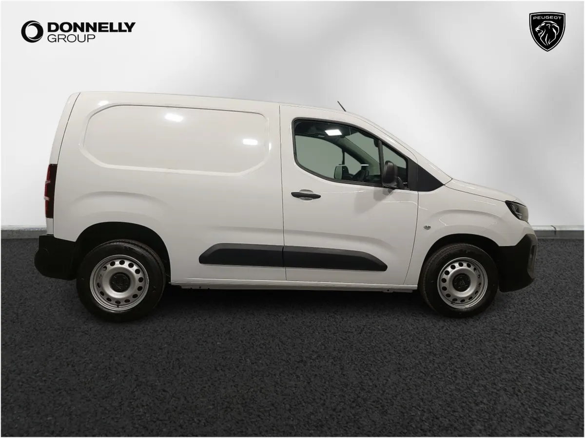 Peugeot Partner Standard Diesel Professional - Image 3