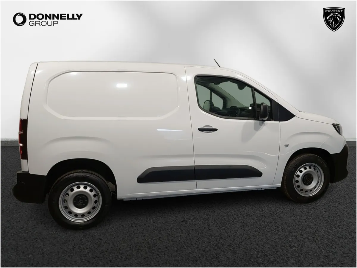 Peugeot Partner Standard Diesel Professional - Image 3