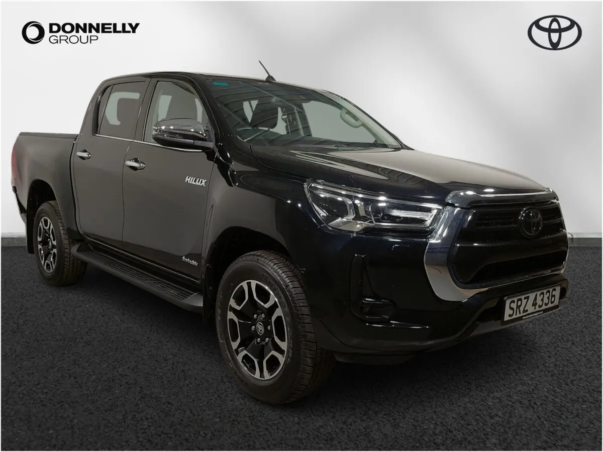 Toyota Hilux Diesel Invincible - Image 1