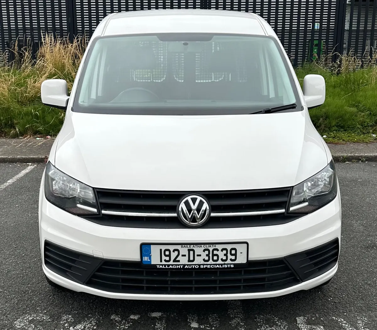 192 Volkswagen Caddy Maxi 102Bhp - Image 2