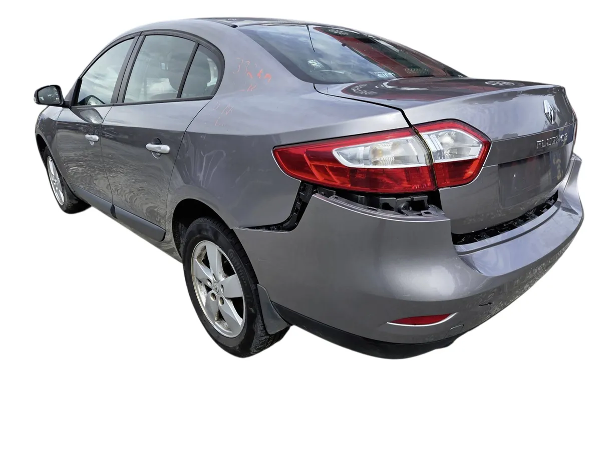 2012 RENAULT FLUENCE For Breaking/Dismantling - Image 4