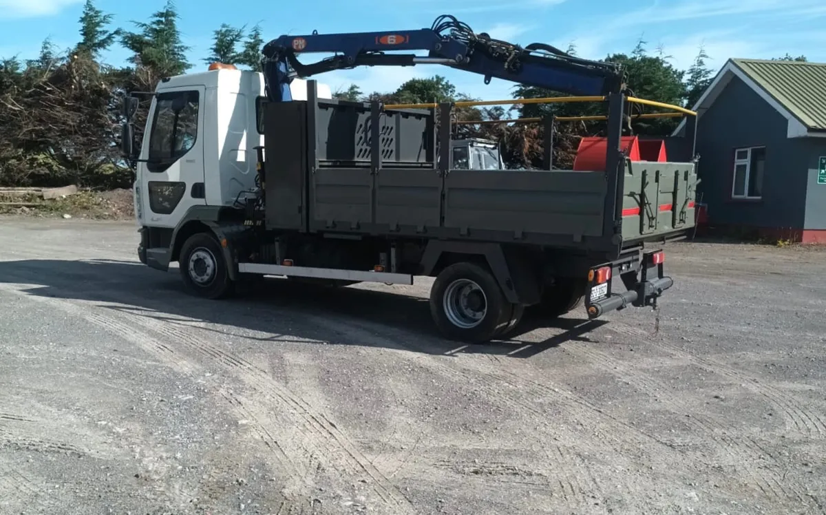 2017/2018 12Tonnor tipper grabs - Image 4