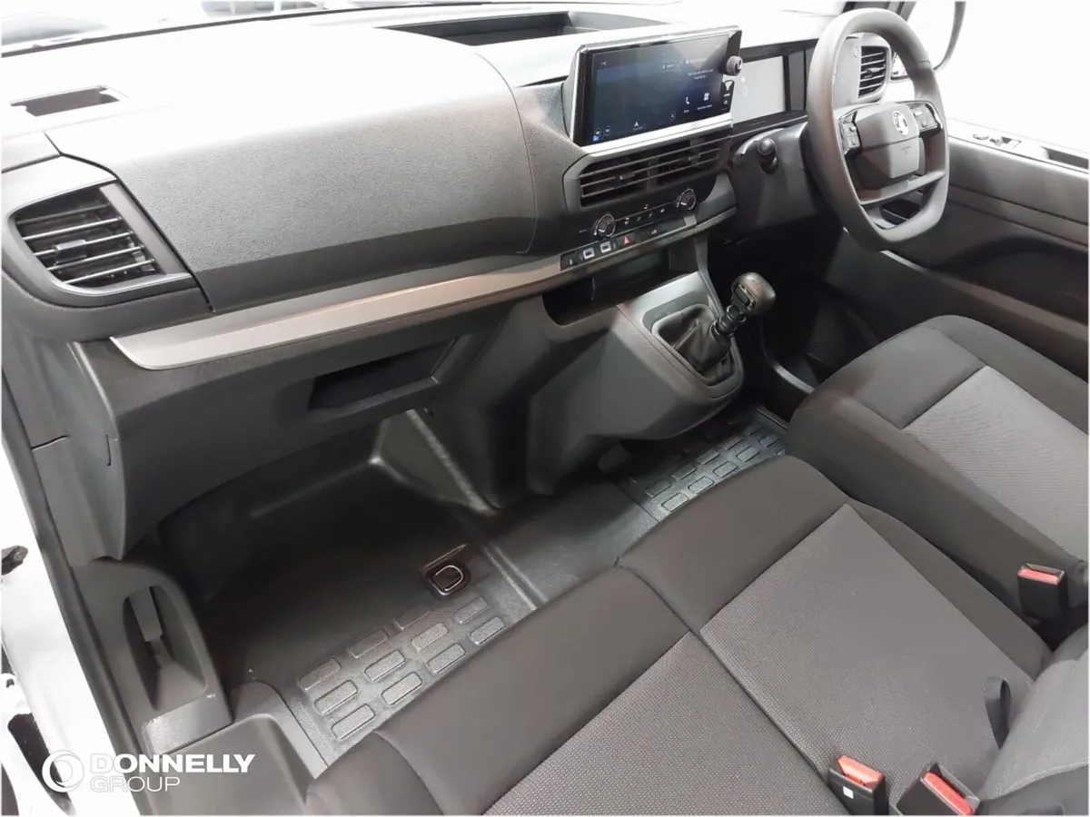 Vauxhall Vivaro Xl Diesel Pro - Image 4