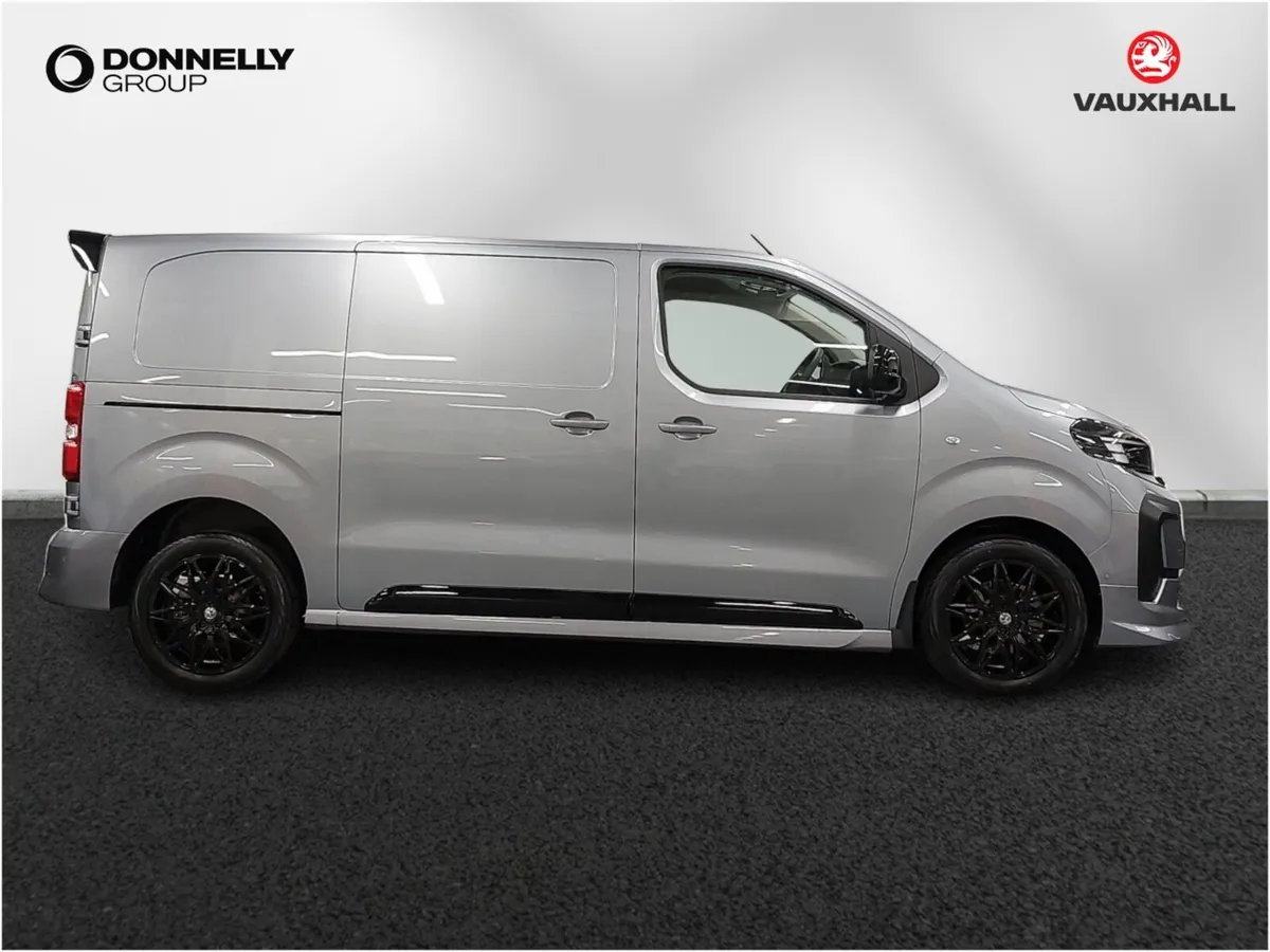 Vauxhall Vivaro Diesel GS - Image 3