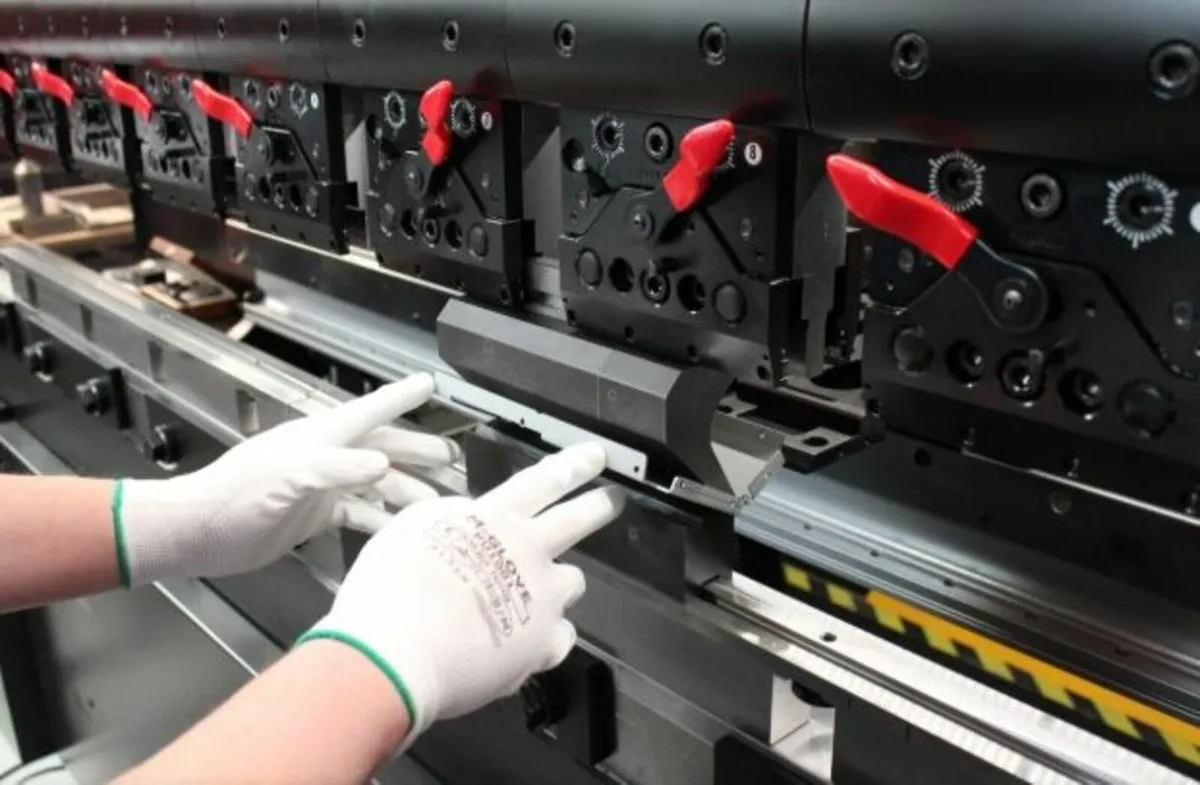 Aluminium  Brake  Press  Services - Image 1