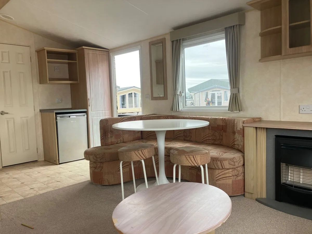 SNAPPED UP. MORE LIKE THIS IN STOCK - Image 3