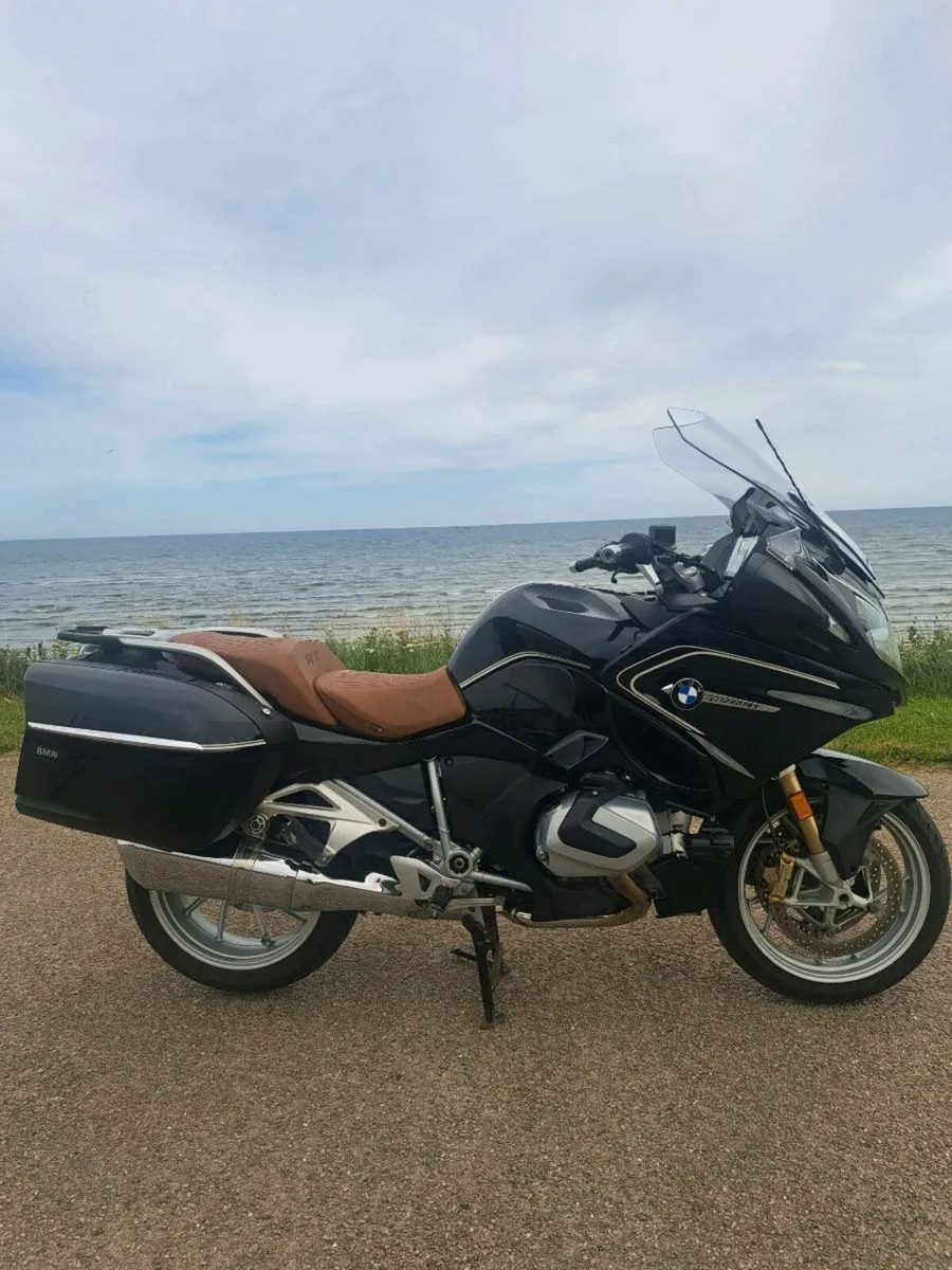 BMW R1250RT LE with Audio - Image 1