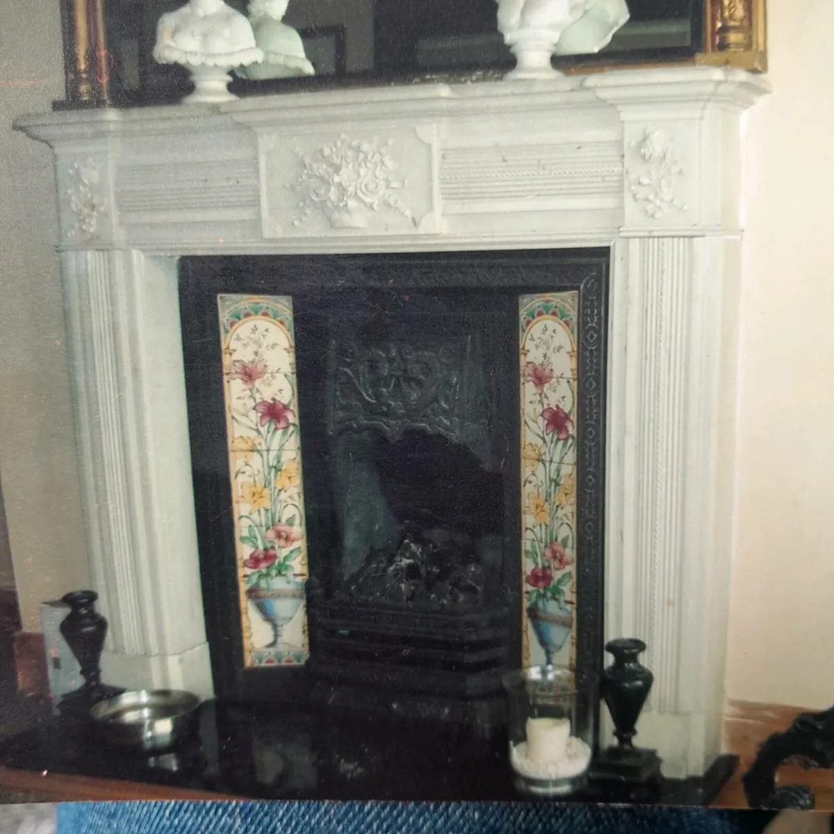 Antique style cast iron fireplace with surround. - Image 1