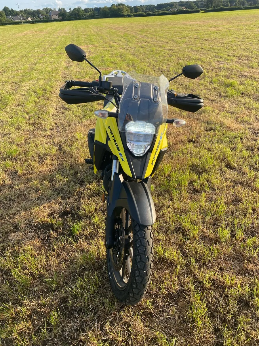 2023 Suzuki V strom 250 - Image 3