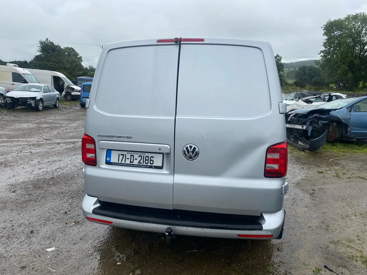 Volkswagen Transporter - Image 4