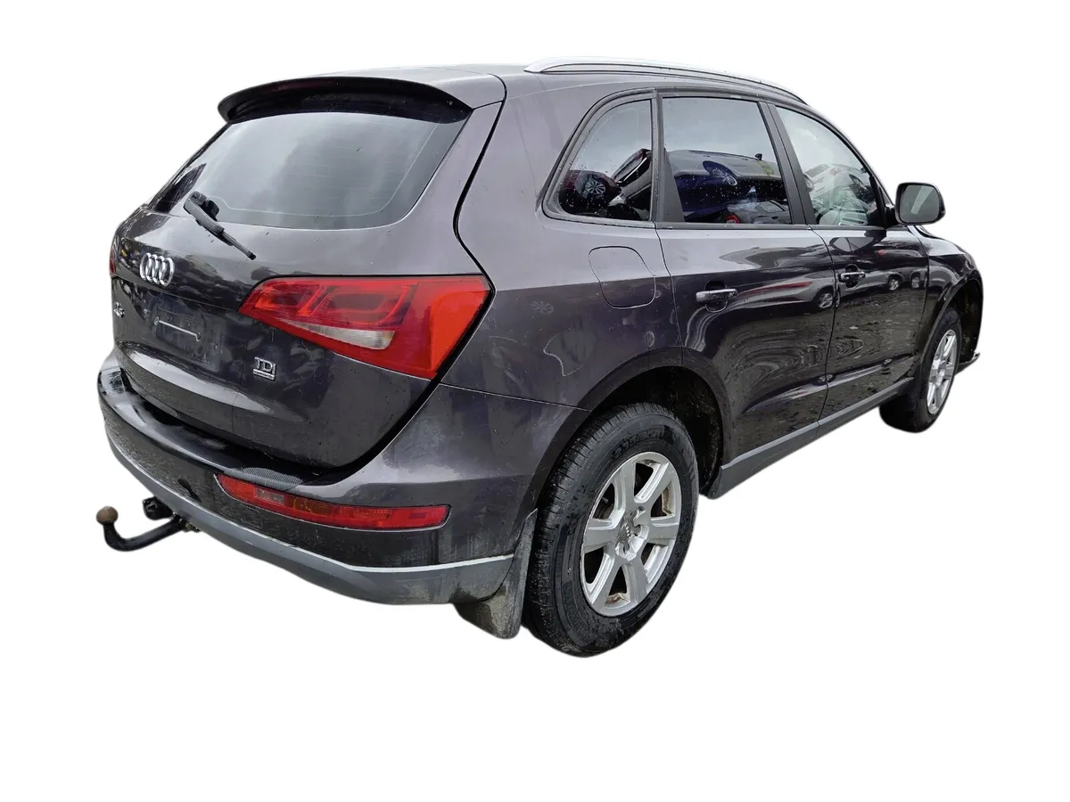2010 AUDI Q5 For Breaking/Dismantling - Image 3