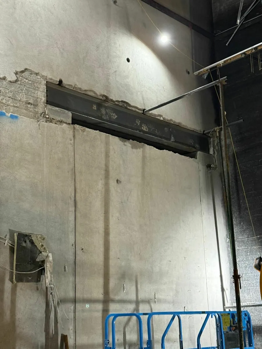 Concrete Cutting , Wall Sawing - Image 1