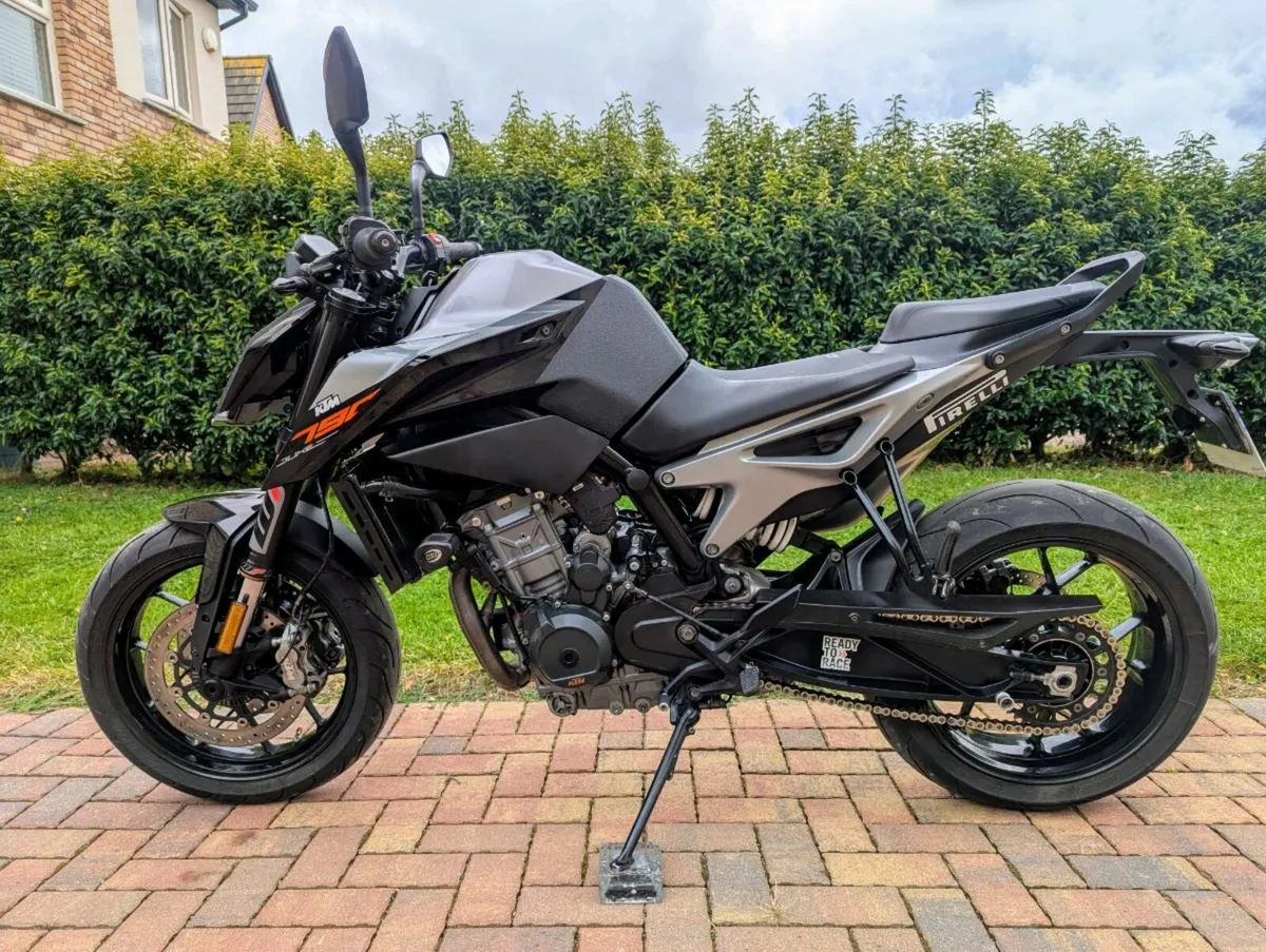 KTM 790 Duke - Image 3