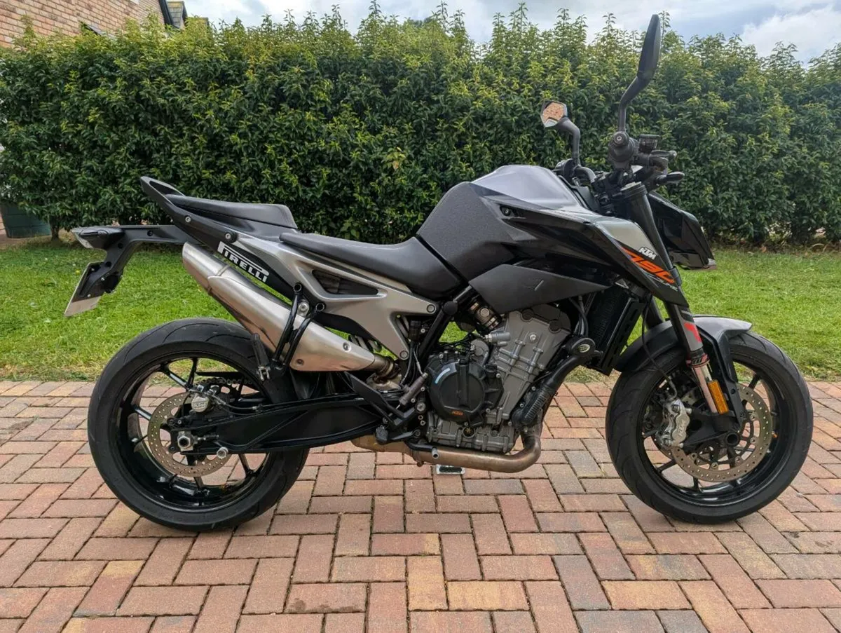KTM 790 Duke - Image 4