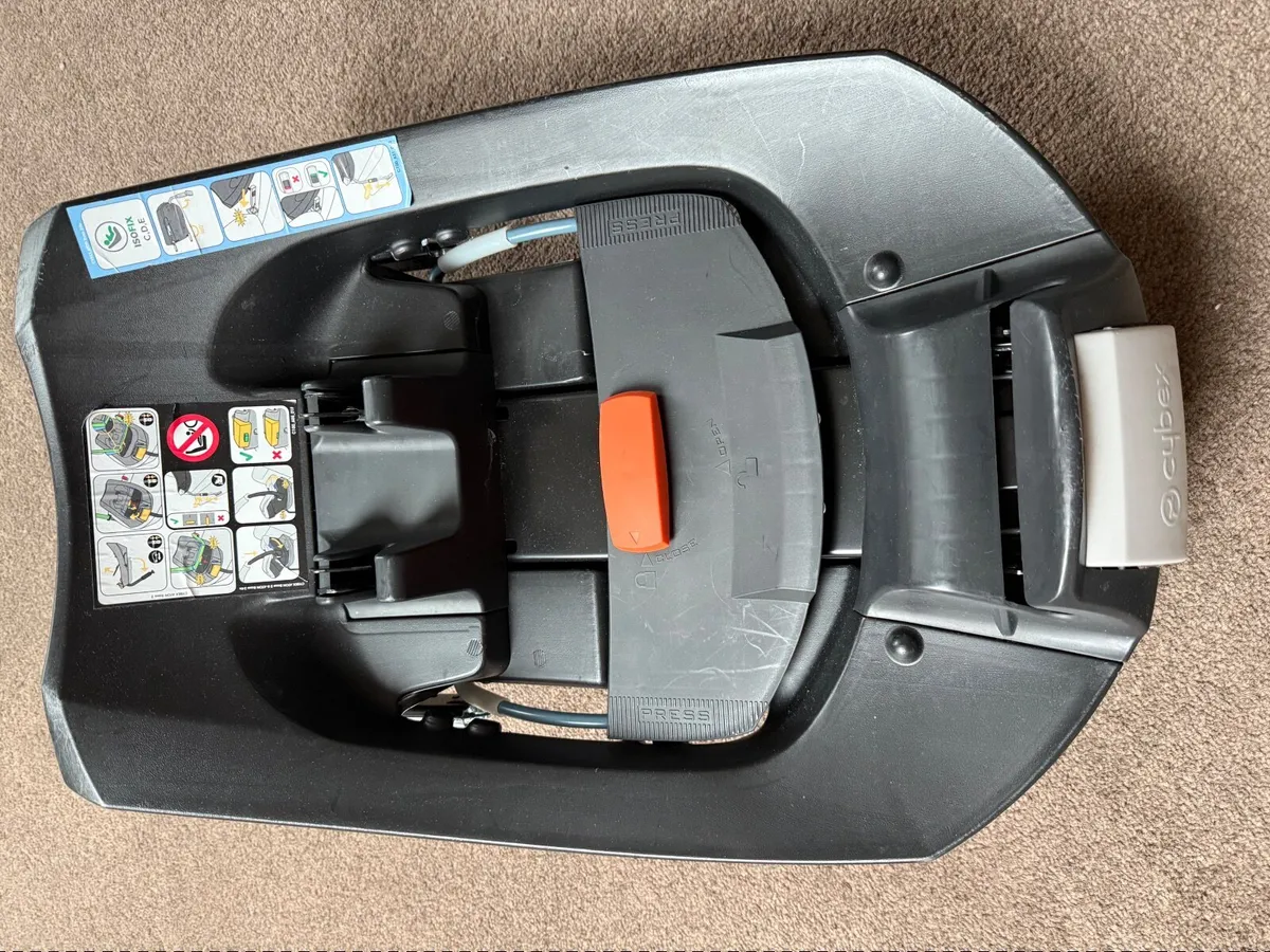 Cybex Aton car seat - Image 3