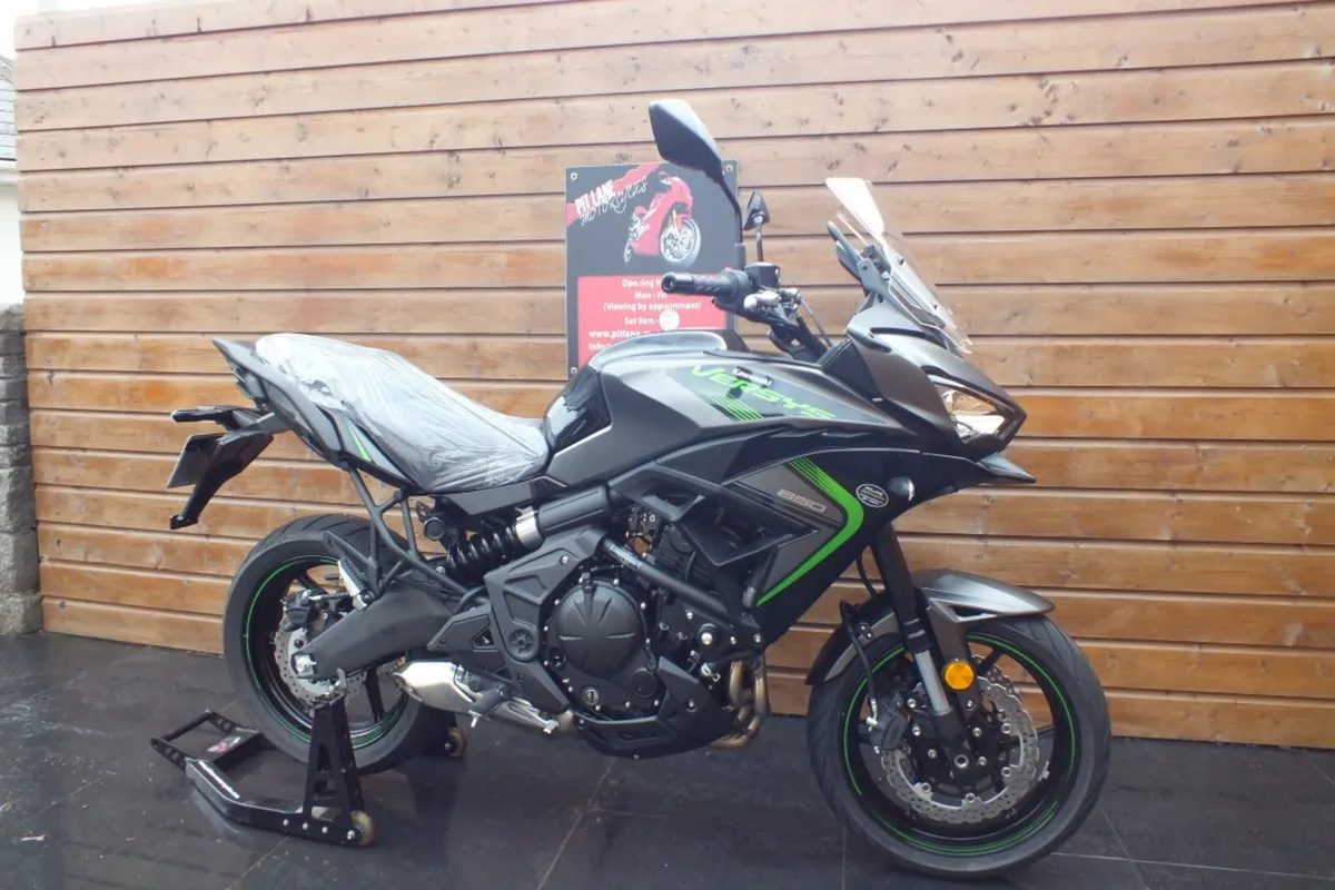 2026 (New Unregistered) Kawasaki Versys KLE650 - Image 2