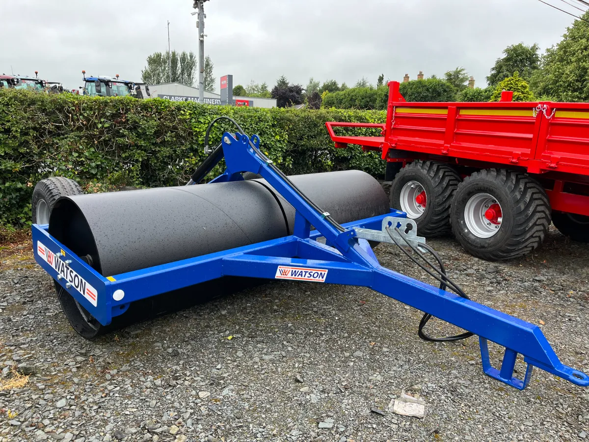 3 Metre Land Roller on Wheels ! - Image 2