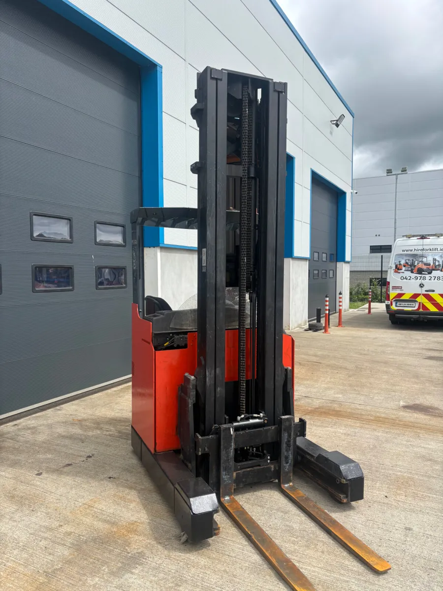 Toyota Reach forklift for sale - Image 2