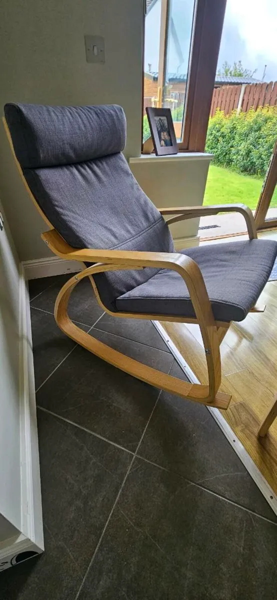 Rocking chair and footstool - Image 2