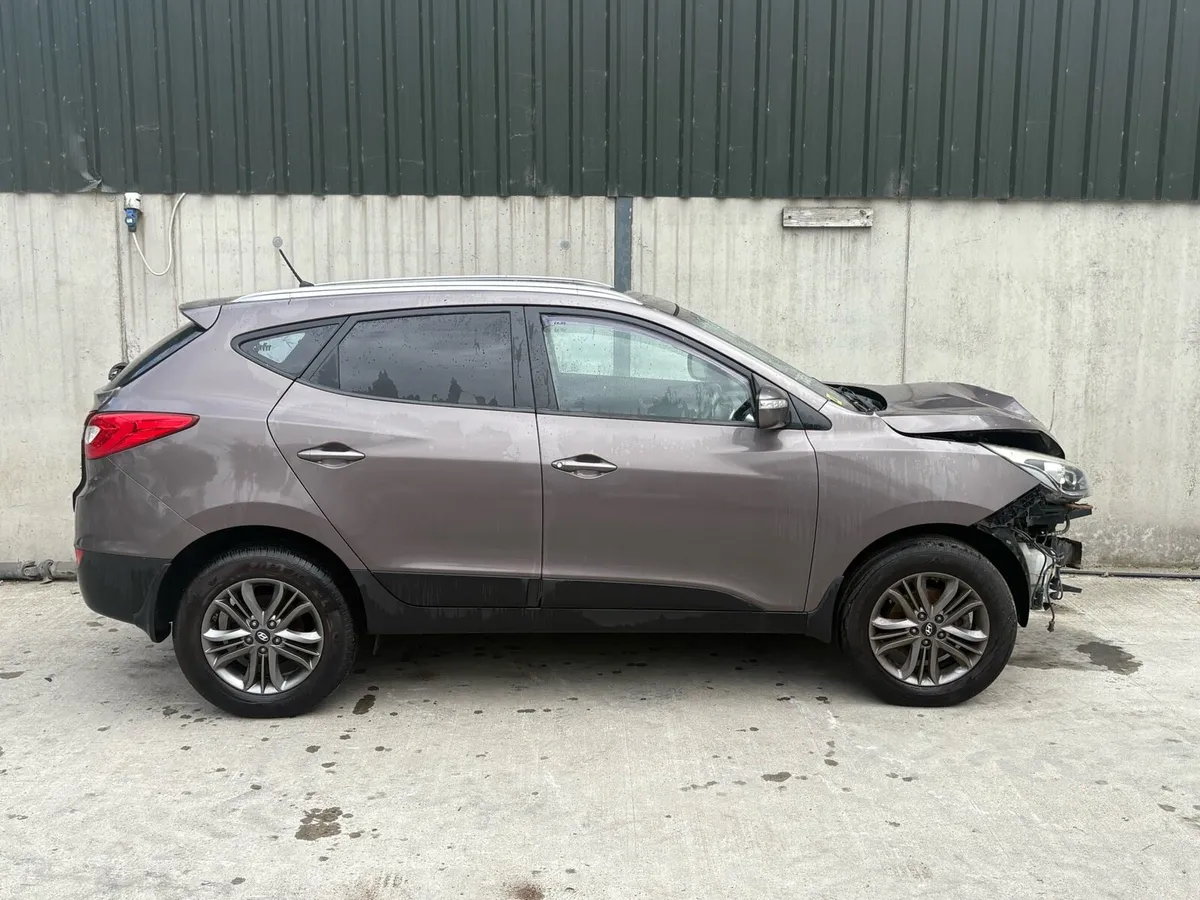 2015 IX35 for parts - Image 2