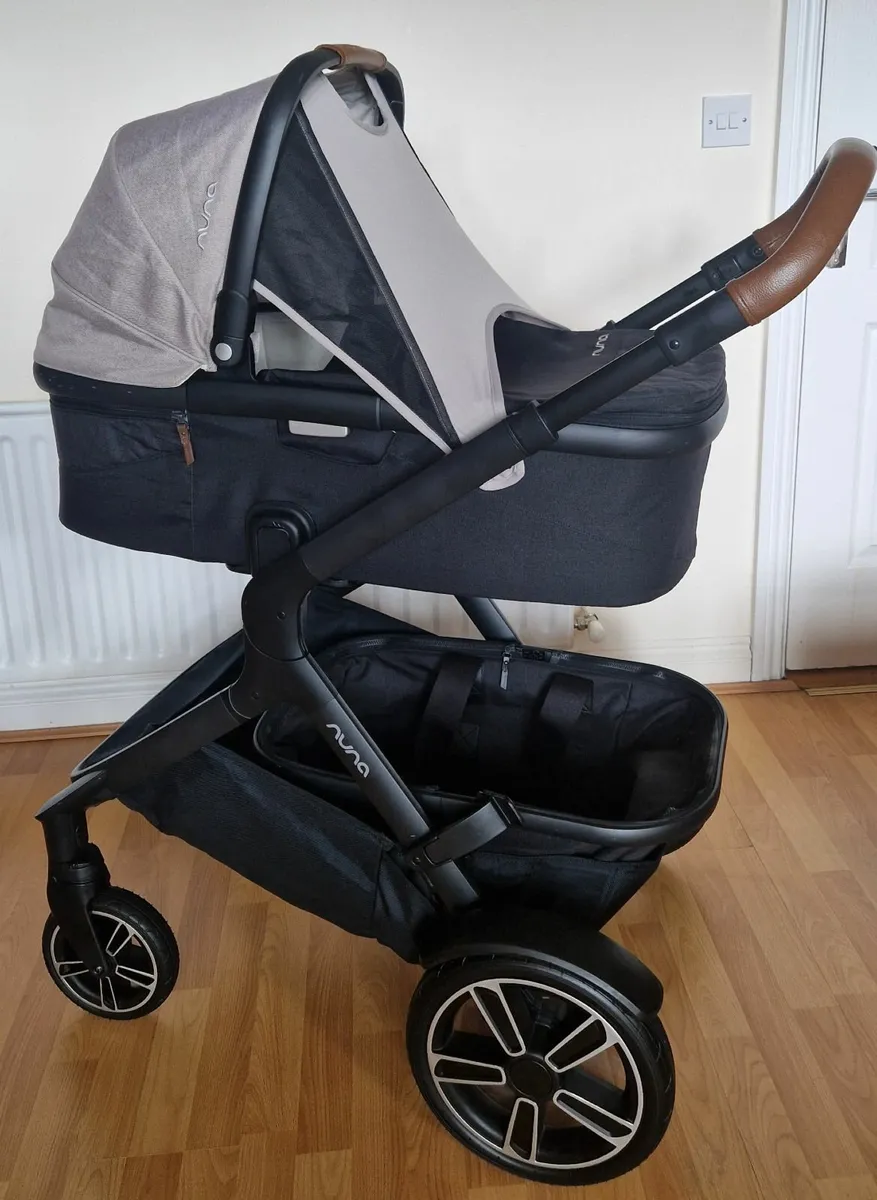 NUNA Demi Grow Stroller+NUNA Pipa Urbn car seat - Image 1