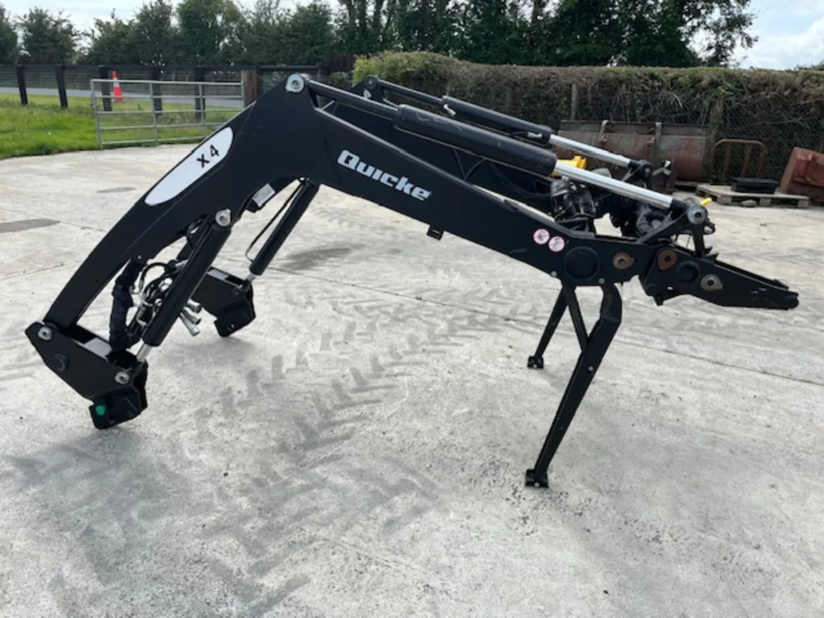 Quicke X4 Power Loader - Image 1